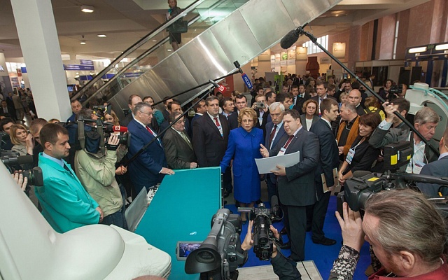 Federation Council Speaker Valentina Matviyenko and Governor of St. Petersburg G. S. Poltavchenko at the stand of NIPK Electron Co. in the Center for Import Substitution and Localization